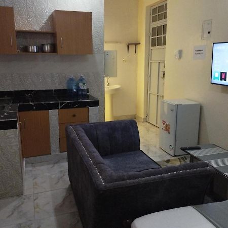 Divine Studio Panzió Mombasa Kültér fotó
