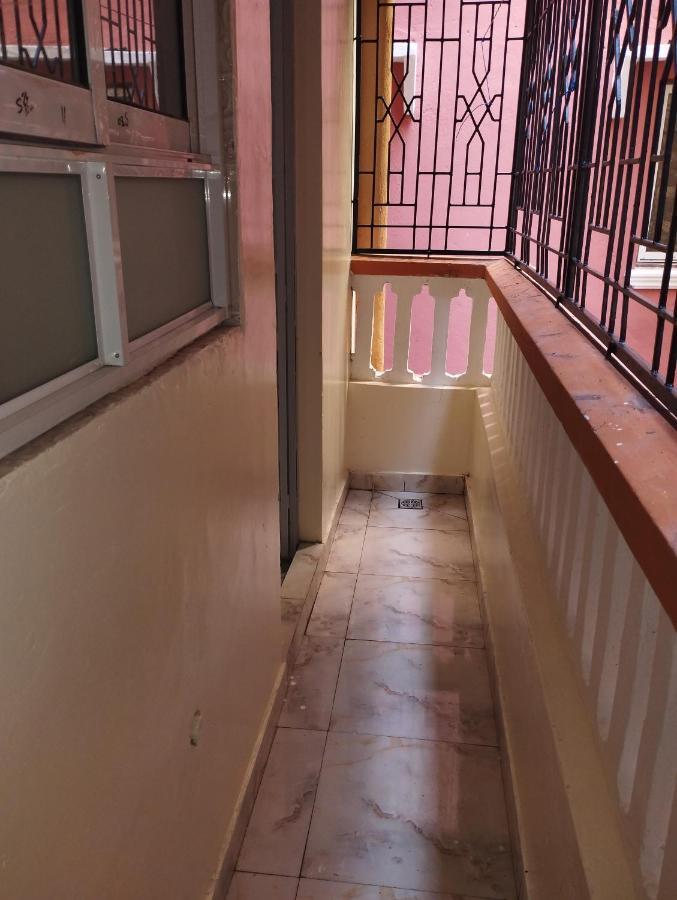 Divine Studio Panzió Mombasa Kültér fotó
