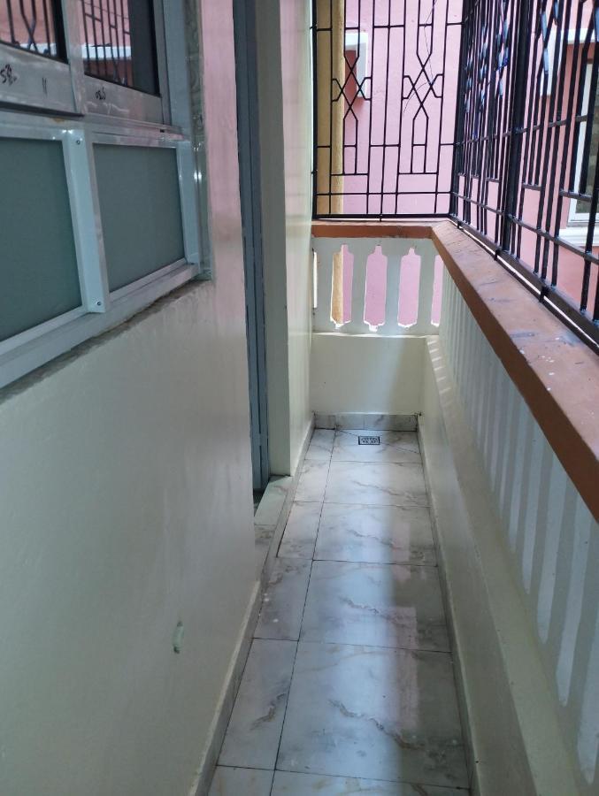 Divine Studio Panzió Mombasa Kültér fotó