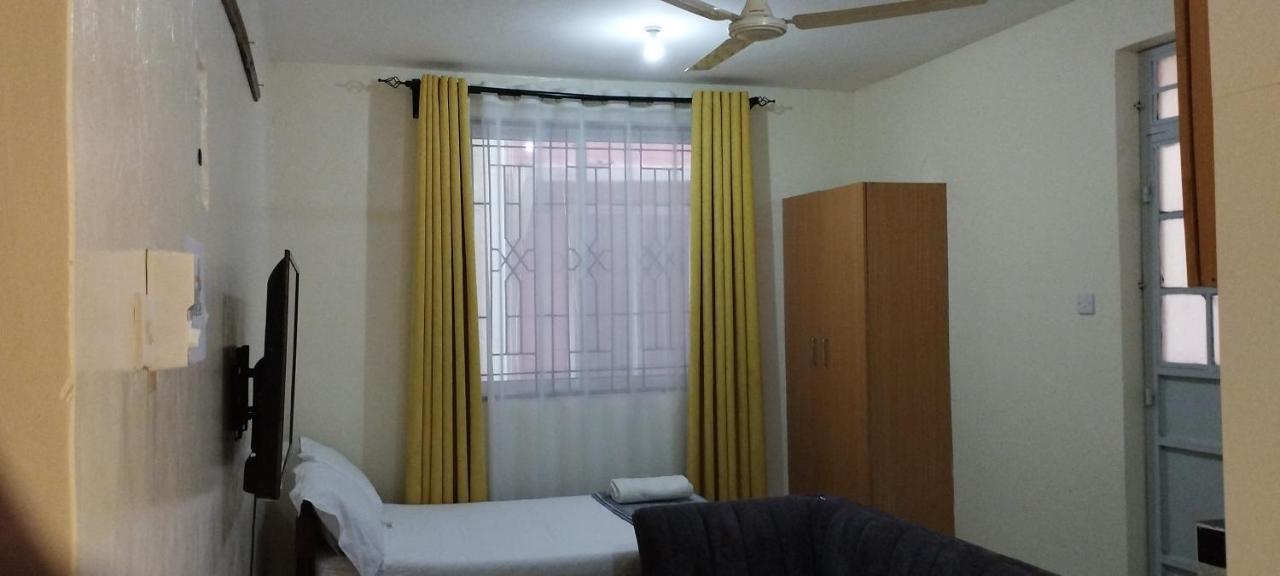 Divine Studio Panzió Mombasa Kültér fotó